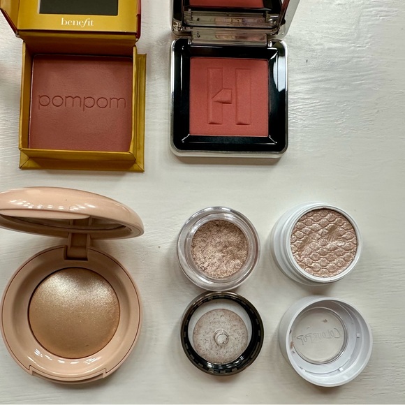 Makeup bundle - Picture 4 of 5